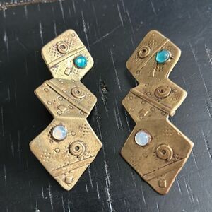 Vintage Abstract Deborah Roberts Pierced Unique Goldtone Earrings​​​​​​​​​​​